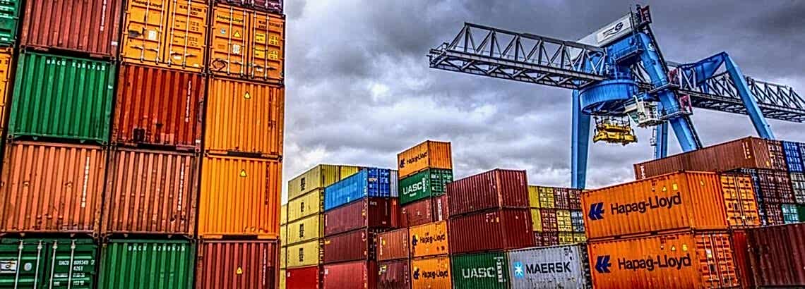 Охрана грузов служебными собаками